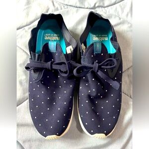 Native Keep it Lite Blue Runners Womens